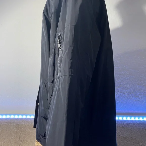 Old navy bomber jacket - Picture 2 of 9